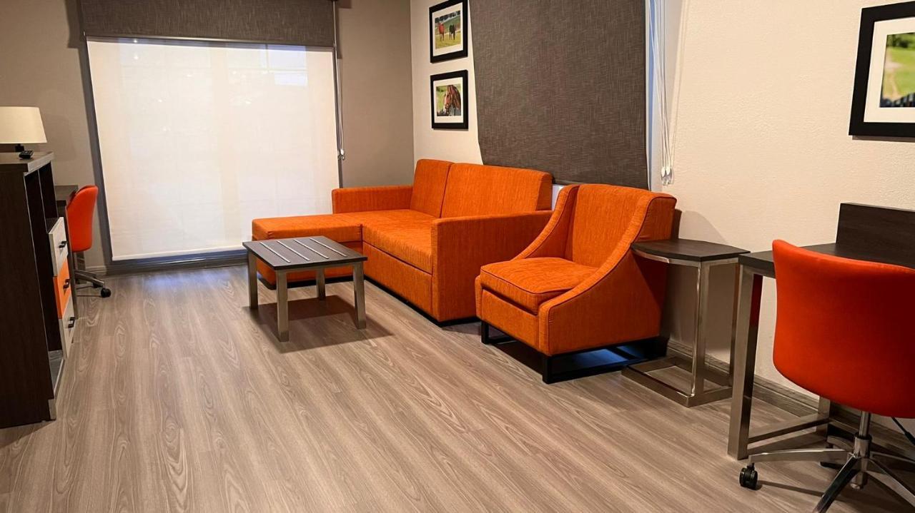 La Quinta Inn Lexington-Horse Park Zewnętrze zdjęcie
