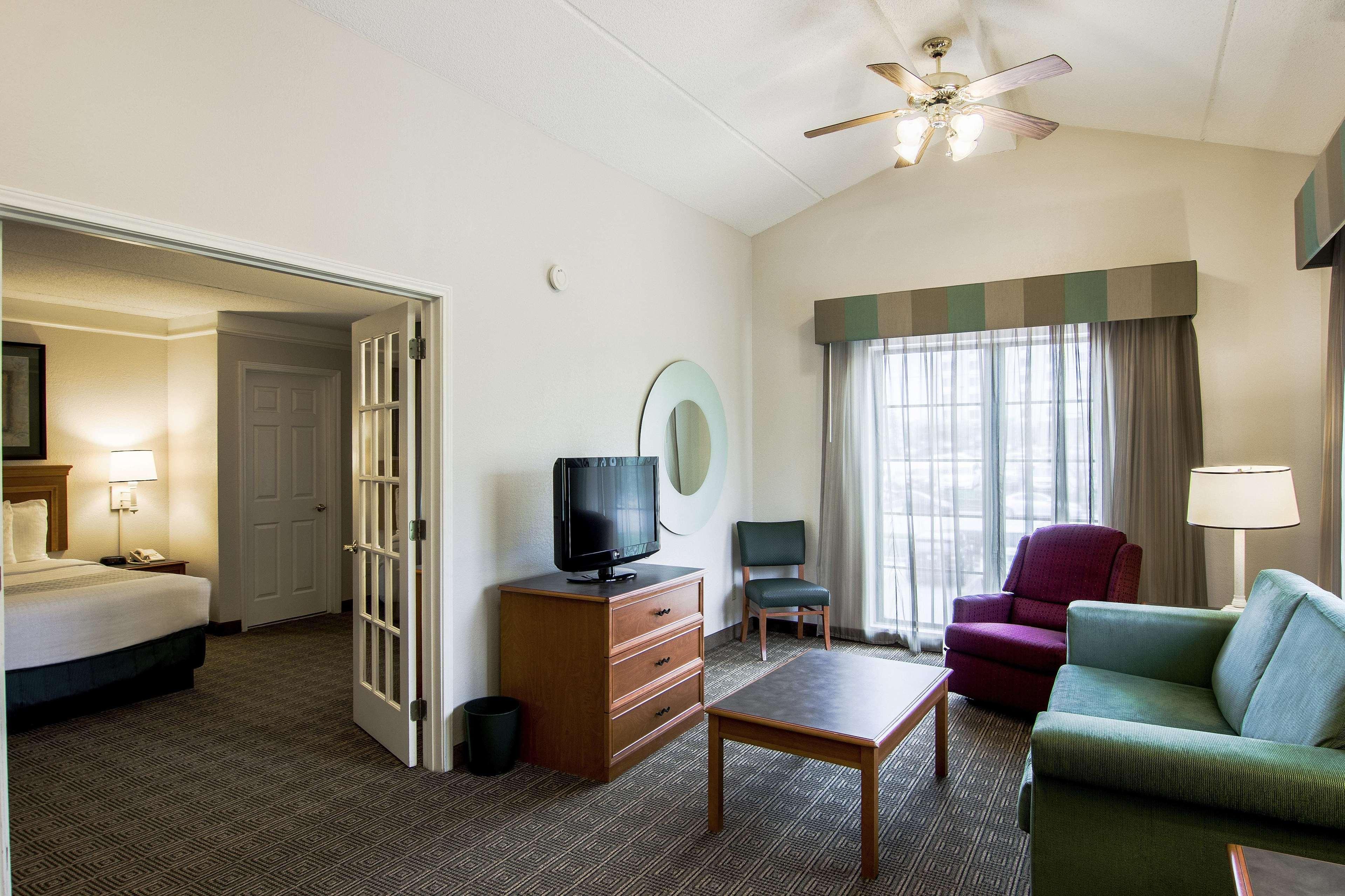 La Quinta Inn Lexington-Horse Park Zewnętrze zdjęcie